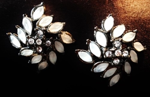 Orecchino cristallo strass