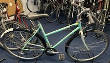 Bici ibrida con telaio Rio