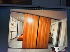 armadio di noce per  camera da letto 4 ante scorrevoli di cui due con vetro
