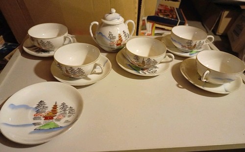 Set tazze con - 5,