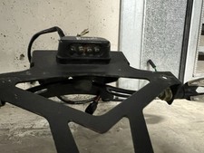 Barracuda N6104BN Portatarga Regolabile Universale per Moto - Nera