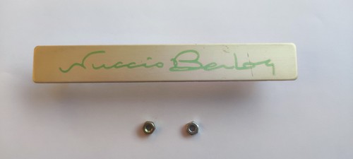 Placchetta badge scritta - badge,