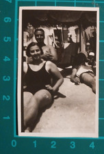 FOTO DONNA E UOMINI AL MARE COSTUME DA BAGNO GENOVA 1931 ( F 39 )