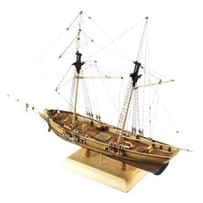 Barca a vela in legno modello