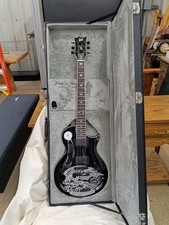 Chitarra elettrica firmata ESP