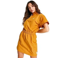 Nike swoosh sportswear - nike,