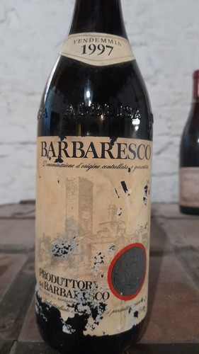 Vino vintage barbaresco - vino,