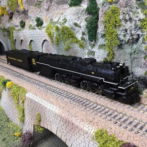 Locomotive vapeur - à,