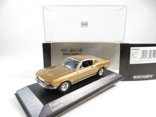 1:43 Minichamps 400082022 Ford