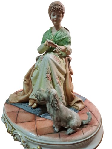 Dama con cane capodimonte - dama,