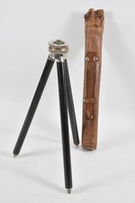 C26R75- Contessa Nettel Stoccarda treppiede vintage in custodia di pelle 