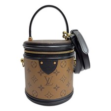 LOUIS VUITTON Cannes beauty