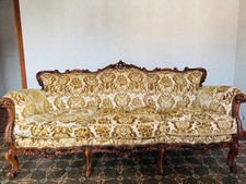 divano stile barocco con
