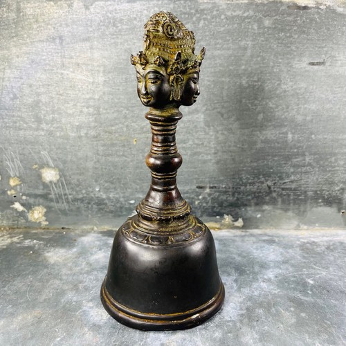 Campana mano tibetano - mano,