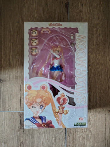 Sailor moon action series - s",