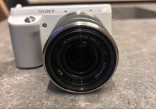 Kit fotocamera mirrorless Sony