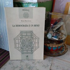 Democrazia è un - f),