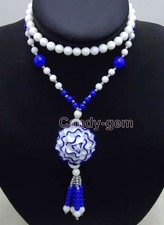 Collana con ciondolo fiore blu