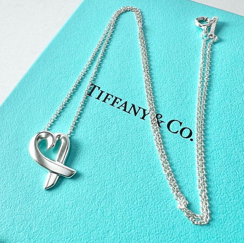 Collana con ciondolo - , in