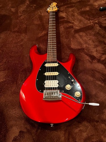 Sub sterling musicman - by,
