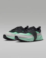 IB3722-004 Nike Jordan Trunner