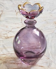 Bottiglia profumo viola