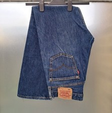 Vintage Levis 501 L32 W34 blu dritto, prodotto nel Regno Unito. 