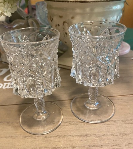Fine cut ribbed bars glass - cut,