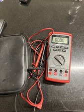 Multimetro digitale a scatto automatico EEDM5034D