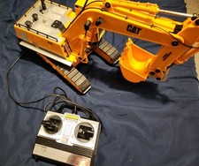 Escavatore Caterpillar (Gatto)