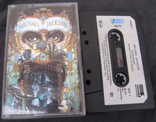 Michael Jackson DANGEROUS