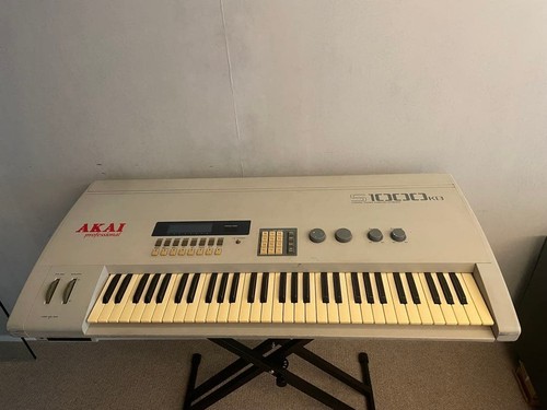 Akai s1000kb sampler - akai, con