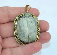 Rara collana con ciondolo