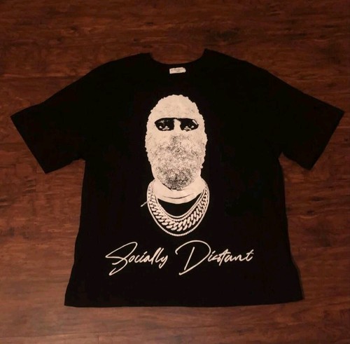 Shirt nom uh - t-shirt,