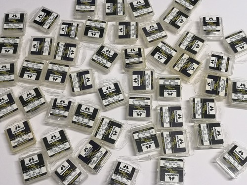 Lotto stock 50 pacchetti - -,