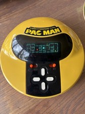Console portatile Pacman Tomy