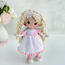 Bambola angelo amigurumi fatta
