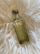 Antica bottiglia di medicina ~