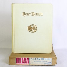 Self Pronouncing Altare Bibbia