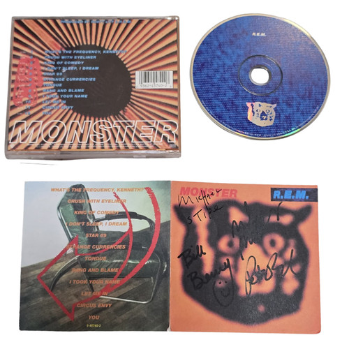 Monster firmato da 4 - r.e.m.,
