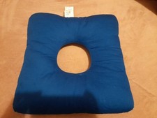 Lotto Due Cuscini Antidecubito Con Foro