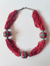 COLLANA ETNICA MULTIFILO VINTAGE IN PERLINE DI VETRO CORALLO TIBETANA