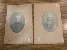 Coppia di antichi ritratti