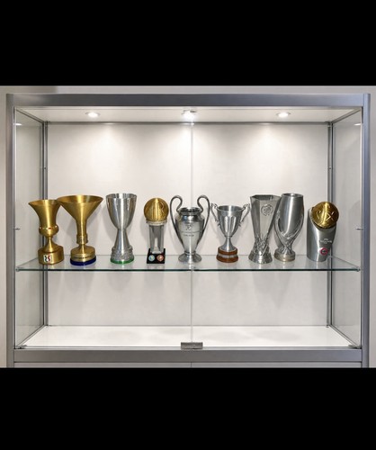 Tutti trofei conquistati - i, 9