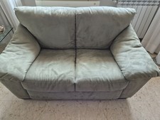 Coppia diDivani Natuzzi 135x80x80 color verde salvia, usati in ottime condizioni