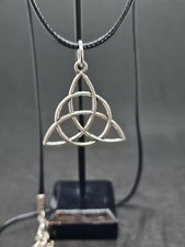 Collana Triquetra 3 cm Triscele Wicca Pagan celtico ARG TIBETANO ciondolo