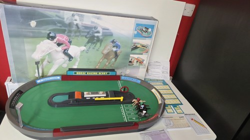 Peers hardy horse racing derby - peers,