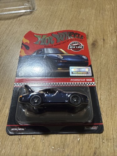 Hot wheels red line - hot,
