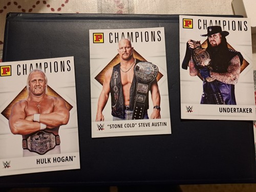 Trending cards wwe - panini, 2022