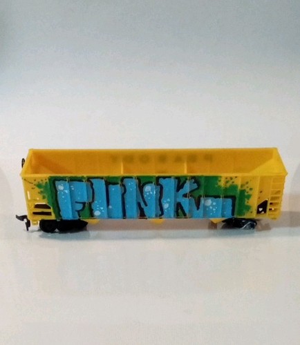 Microtreno con lettere